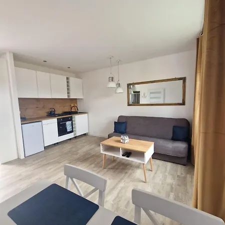 Nad Stawem Сasa de vacaciones Konarzewo